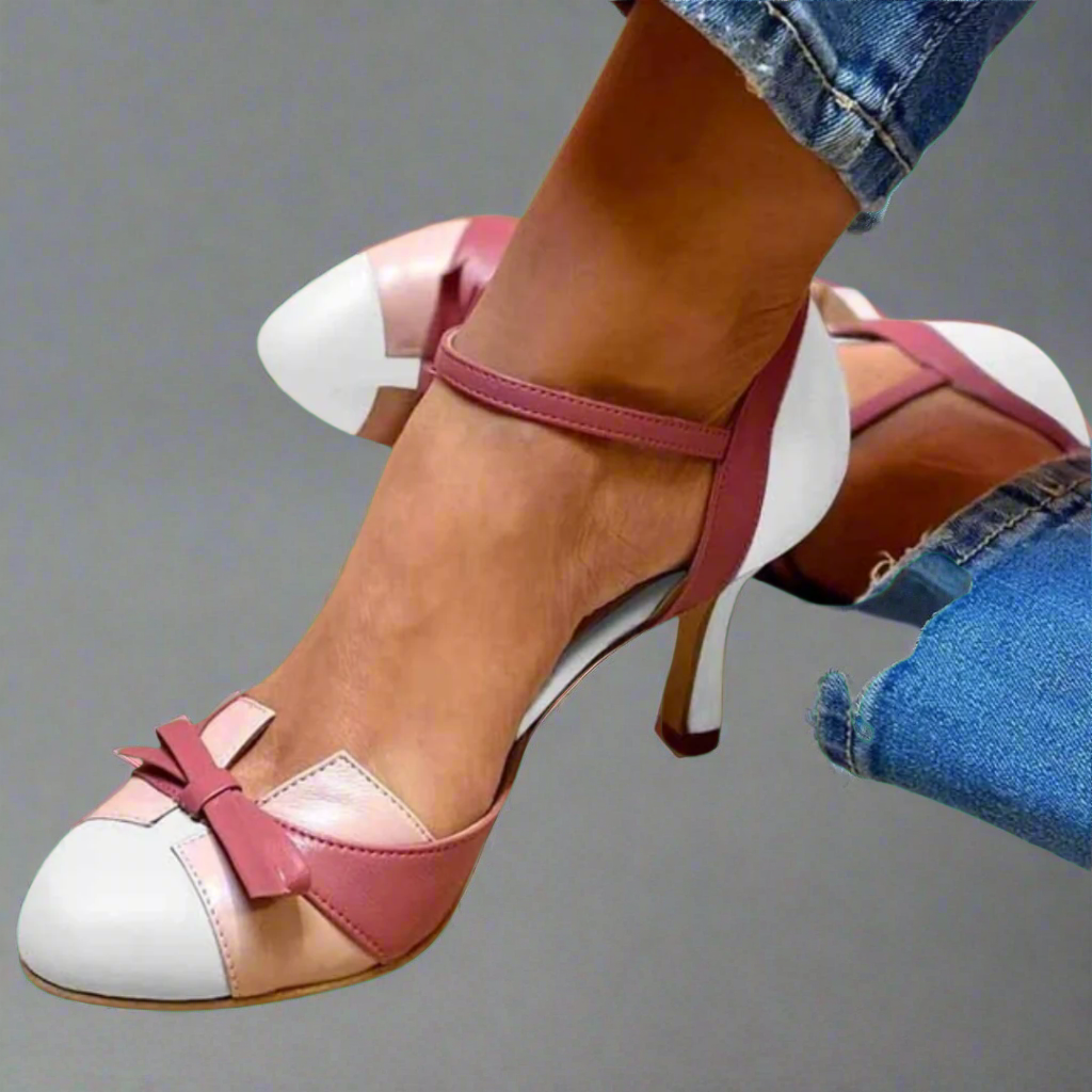 Bellarosa - Sandalias coloridas con nudo y tiras, con puntera redonda