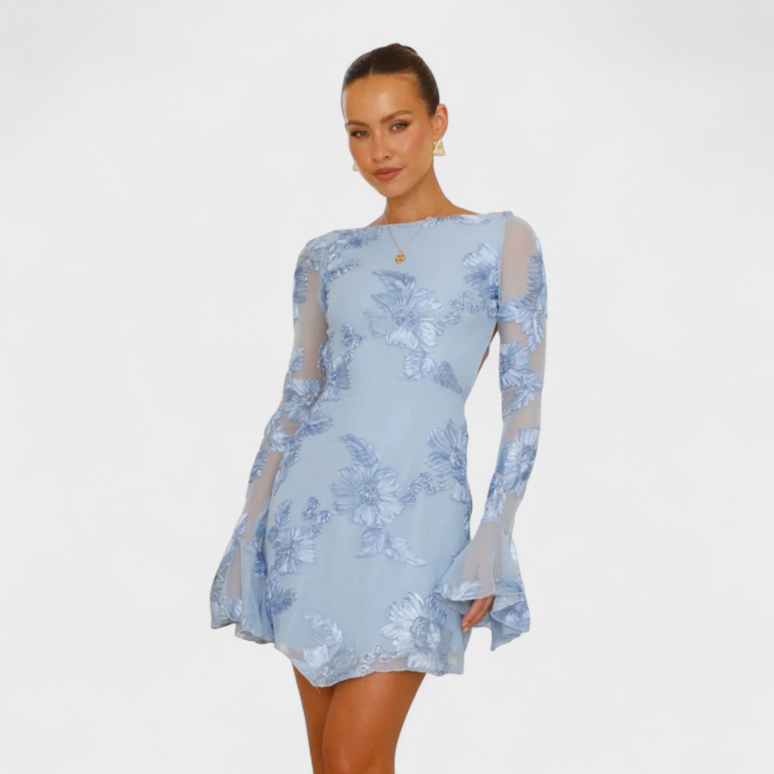 Alejandra - Vestido con encanto floral