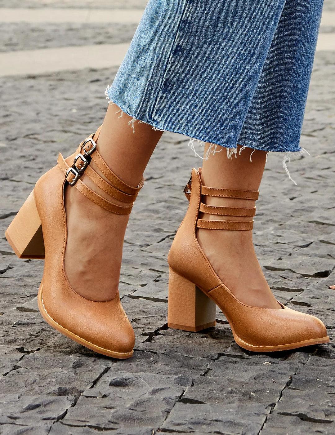 Carlita - Sandalias lisas con tira en el tobillo y suela gruesa