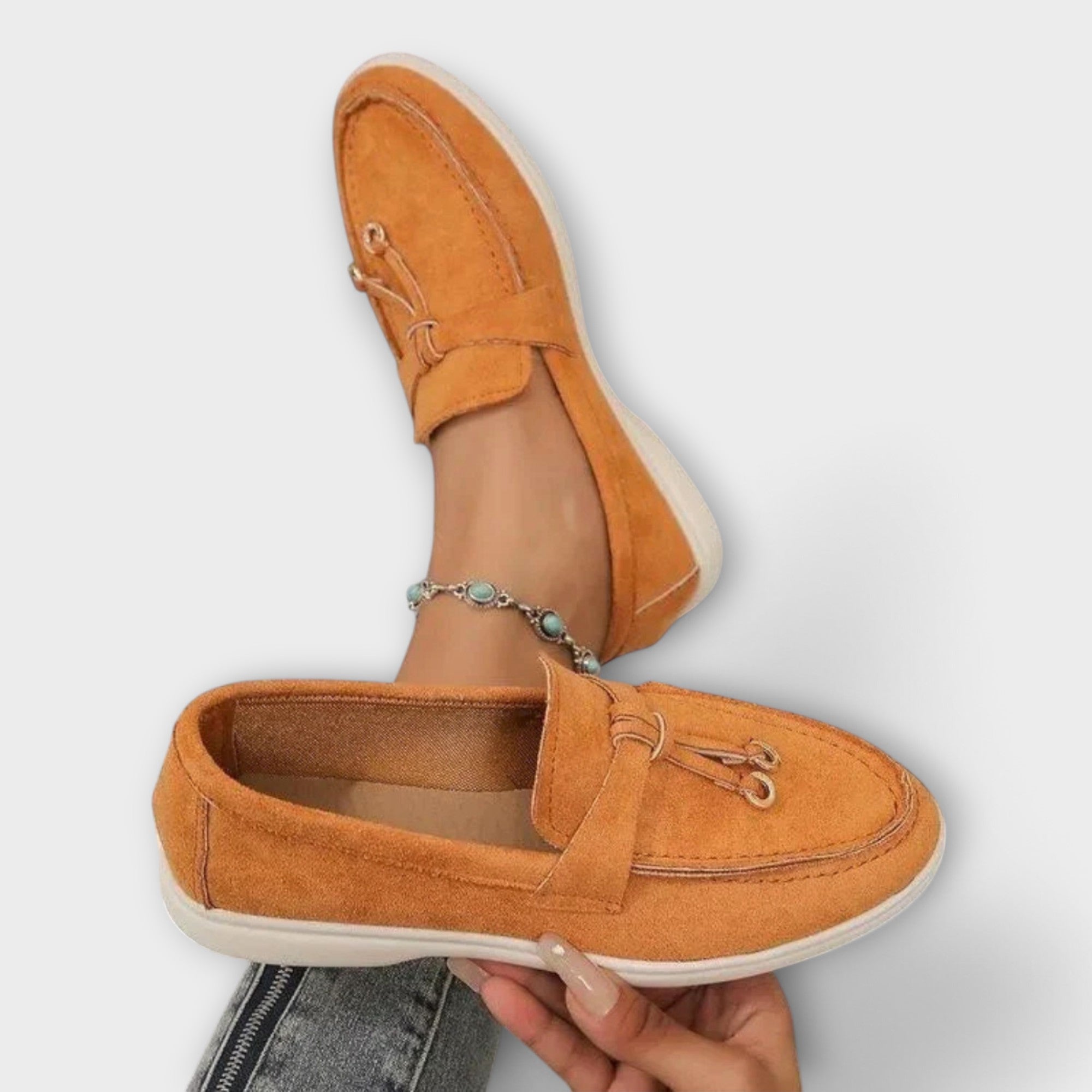 Alicia - Mocasines Femeninos Beiges con Cordón Decorativo