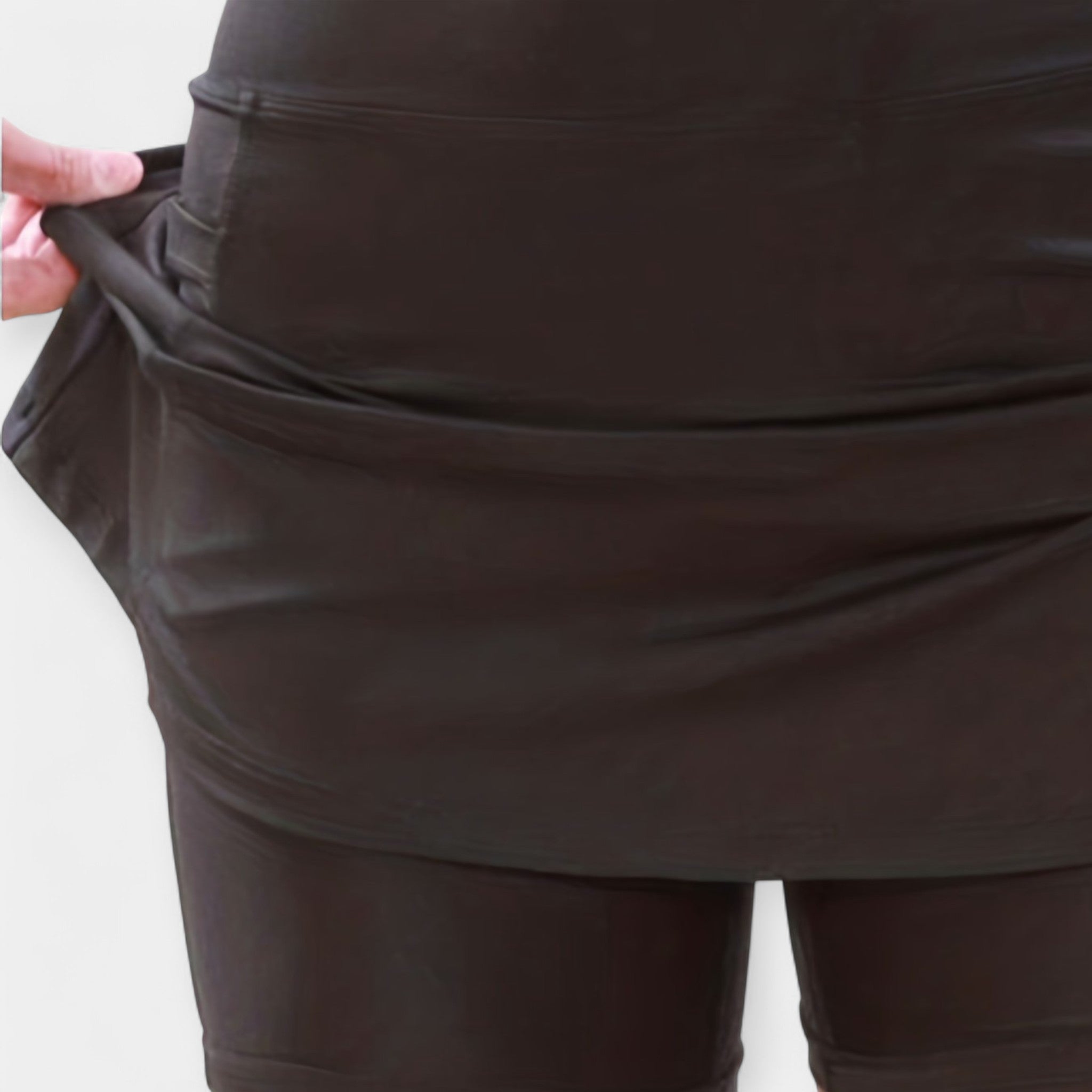 Daniela - Pantalones Cortos Altos con Falda